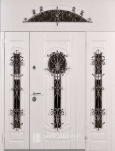 Входная дверь с фрамугой в частный дом №20 - фото вид снаружи
