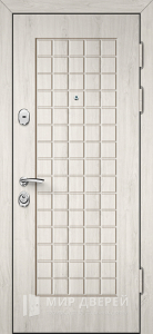 Металлическая дверь белая снаружи №15 - фото вид снаружи